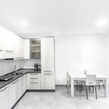 Apartamento Como City Home *