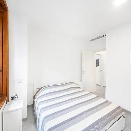 Como City Home Apartament *