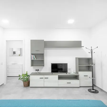 Como City Home شقة *
